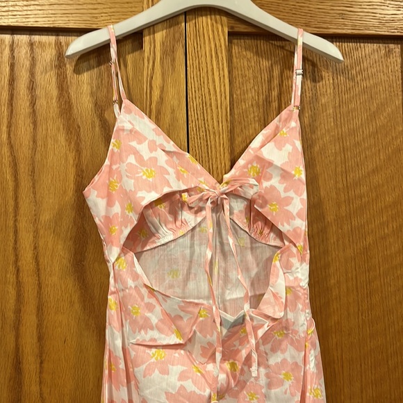 Floral sundress with open back cutout - Picture 3 of 3